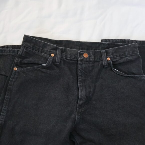 Vintage Black Wrangler Jeans - Picture 5 of 11